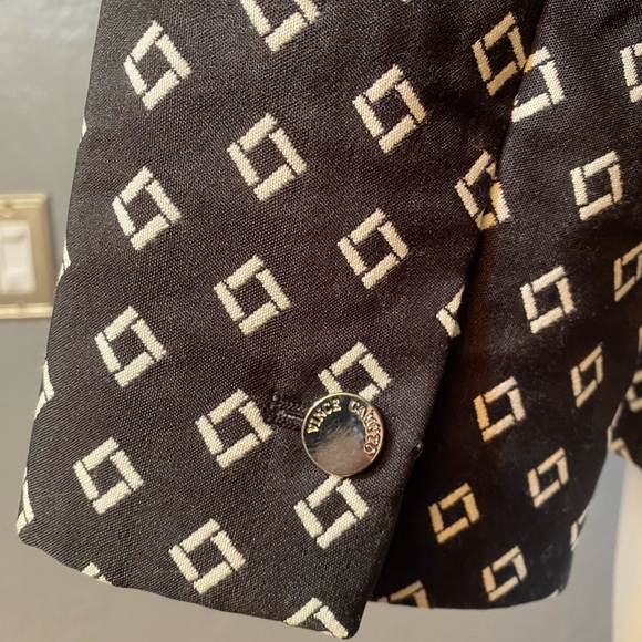 VINCE CAMUTO Black and White Diamond Print Blazer - Picture 6 of 16